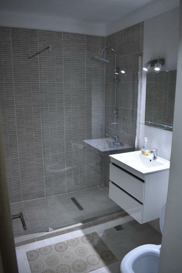 City Break Maya Apartment Oradea Dış mekan fotoğraf